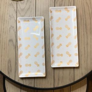 NWT Crown & Ivy pineapple trays for any use around the house or office 💛💛💛